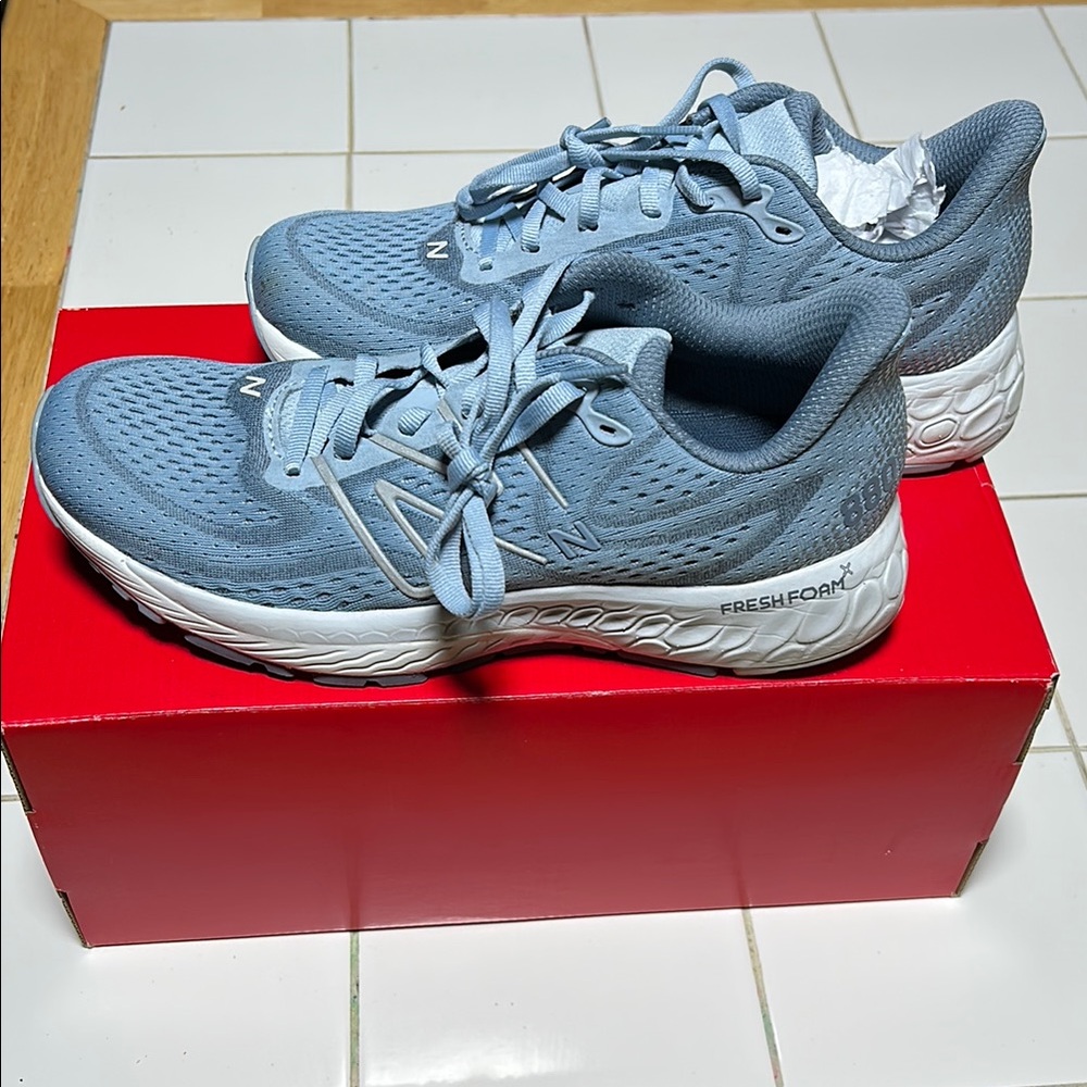 Fresh Foam X 880v13 Running Shoes sz 9